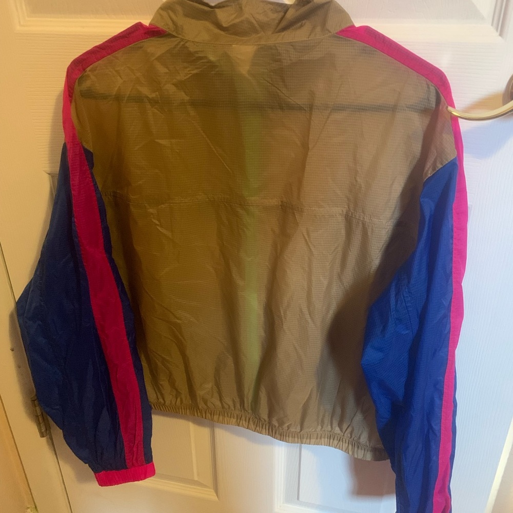 Fabletics Windbreaker, Size Medium, Cropped, Cond… - image 2